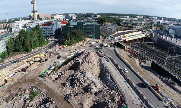 Mittava Veturitie ja Ratapihakorttelit -hanke on vähäpäästöinen työmaa, jossa Kreate rakentaa kestävästi ja raaka-aineita viisaasti käyttäen.