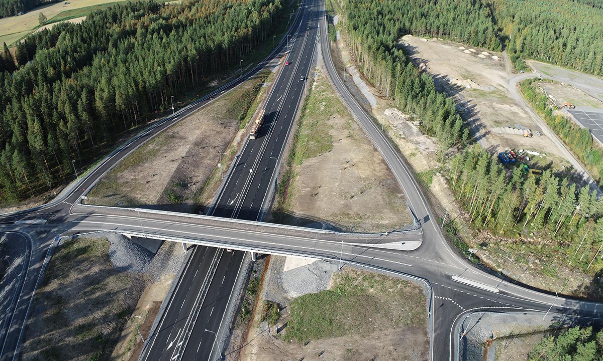 Kreate oli mukana Vt 19 Seinäjoki–Lapua -hankkeessa, johon kuului mm. Muurinmäen eritasoliittymän tasoparannus.