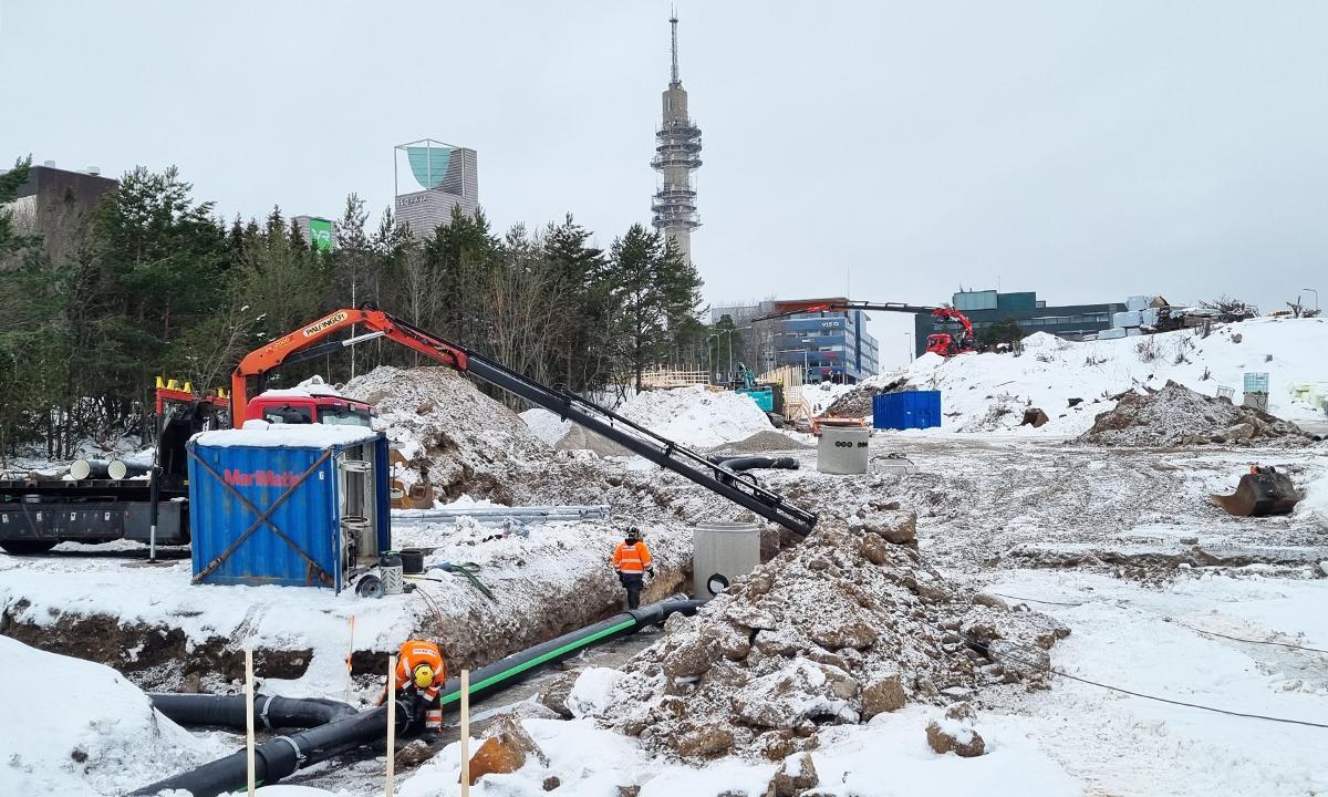 Ratapihakortteleiden uusille kaduille ja putkikanaaleille tehtiin tilaa helmikuussa 2022.