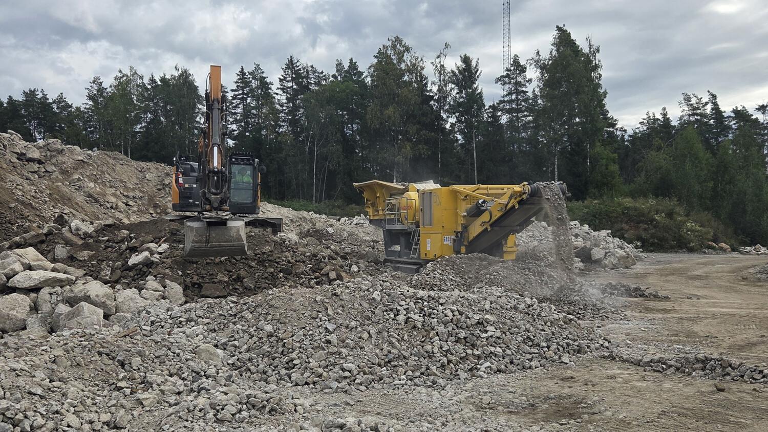Kirjalansalmen sillan purkubetoni murskataan paikan päällä murskeeksi